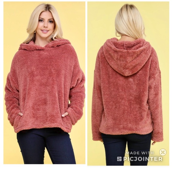 Tops - Hoodie